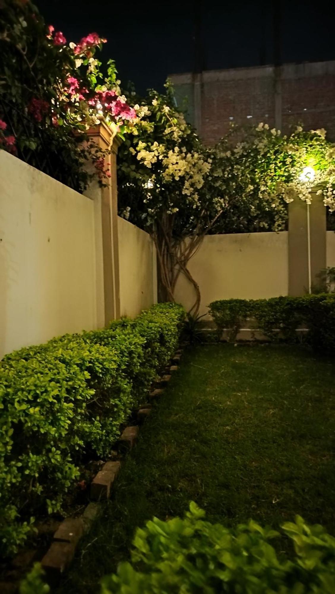 Shree Nanda Guest House Varanasi Exteriör bild